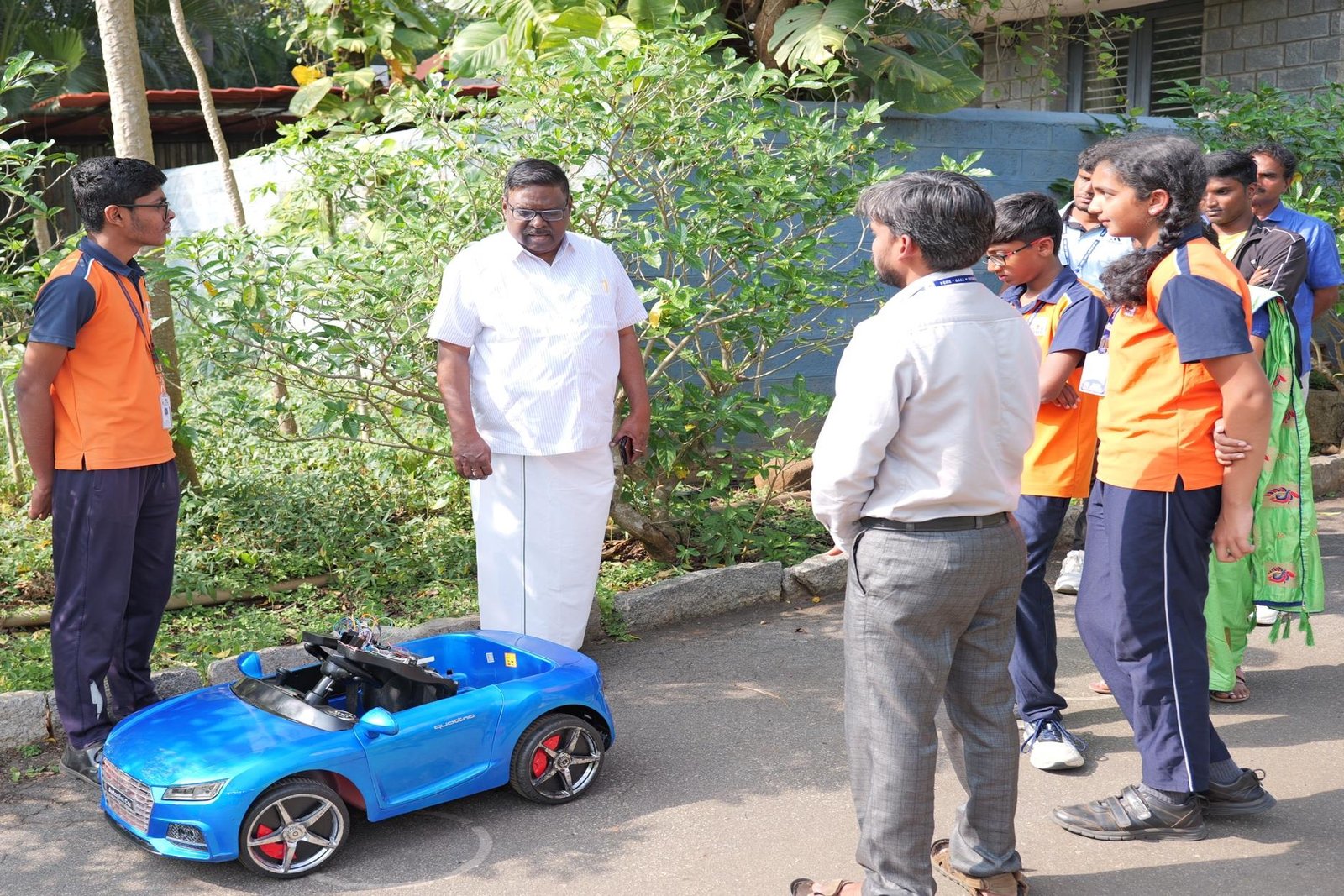 Autopilot car being reviewed