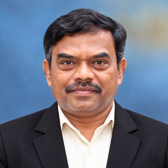Tr. Srinivasan, Head of Department, Science Department