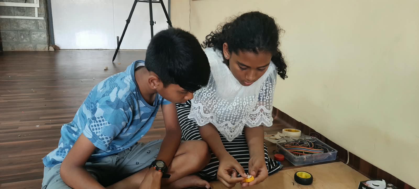 Students setting up the gear motor