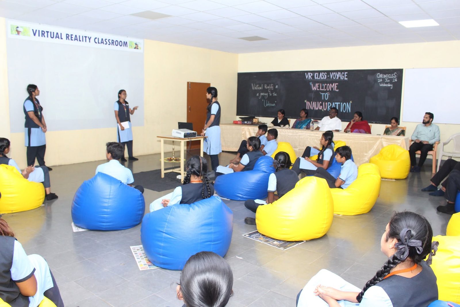 Wide view of the Virtual Reality Classroom during the inauguration